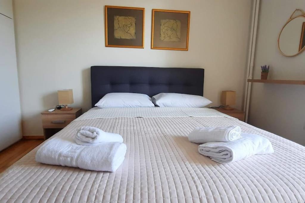 Comfort Apartment In The City Каламата Екстер'єр фото